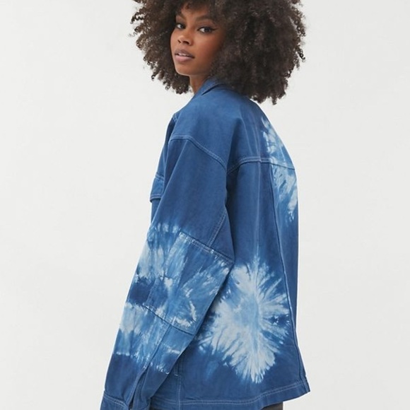NWOT BDG Urban Outfitters Oversized Blue Denim Tie-Dye Jean Jacket Women’s XS - Picture 2 of 9